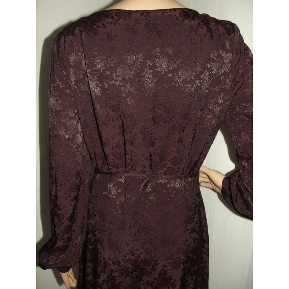 H&M Size 6 Plum Wine Jacquard Weave True Wrap Long Sleeve Wrap Midi Dress - Picture 10 of 10